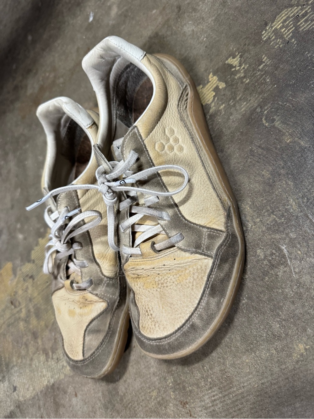 Vivo Barefoot Beige and Gray Women’s Lace-Up Sneakers